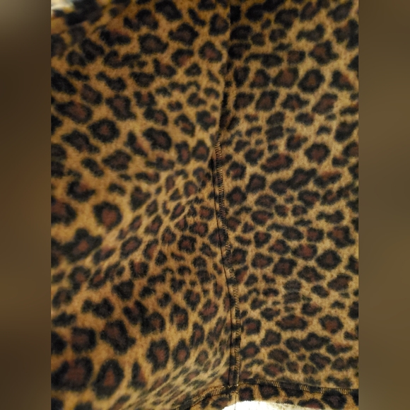 Funwear Factory Fleece Leopard Print Jacket, Size L - Picture 5 of 6